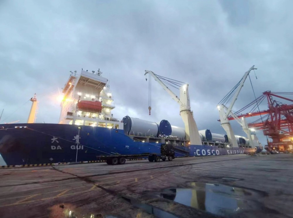 南半球最大风电项目：第一船顺利卸载，第二船又启航